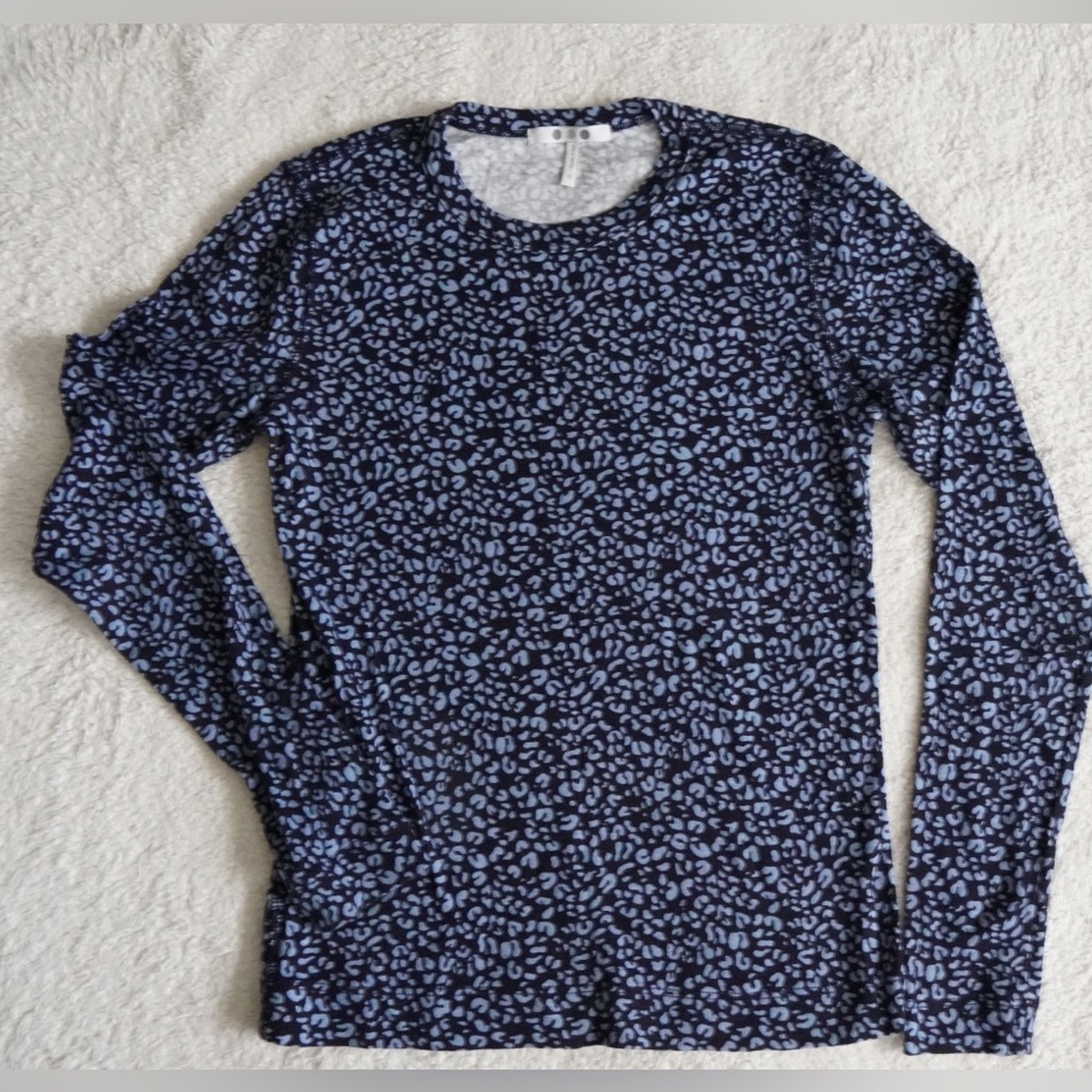 Three Dots Blue Leopard Print Long Sleeve Top 50%Cotton 50%Modal